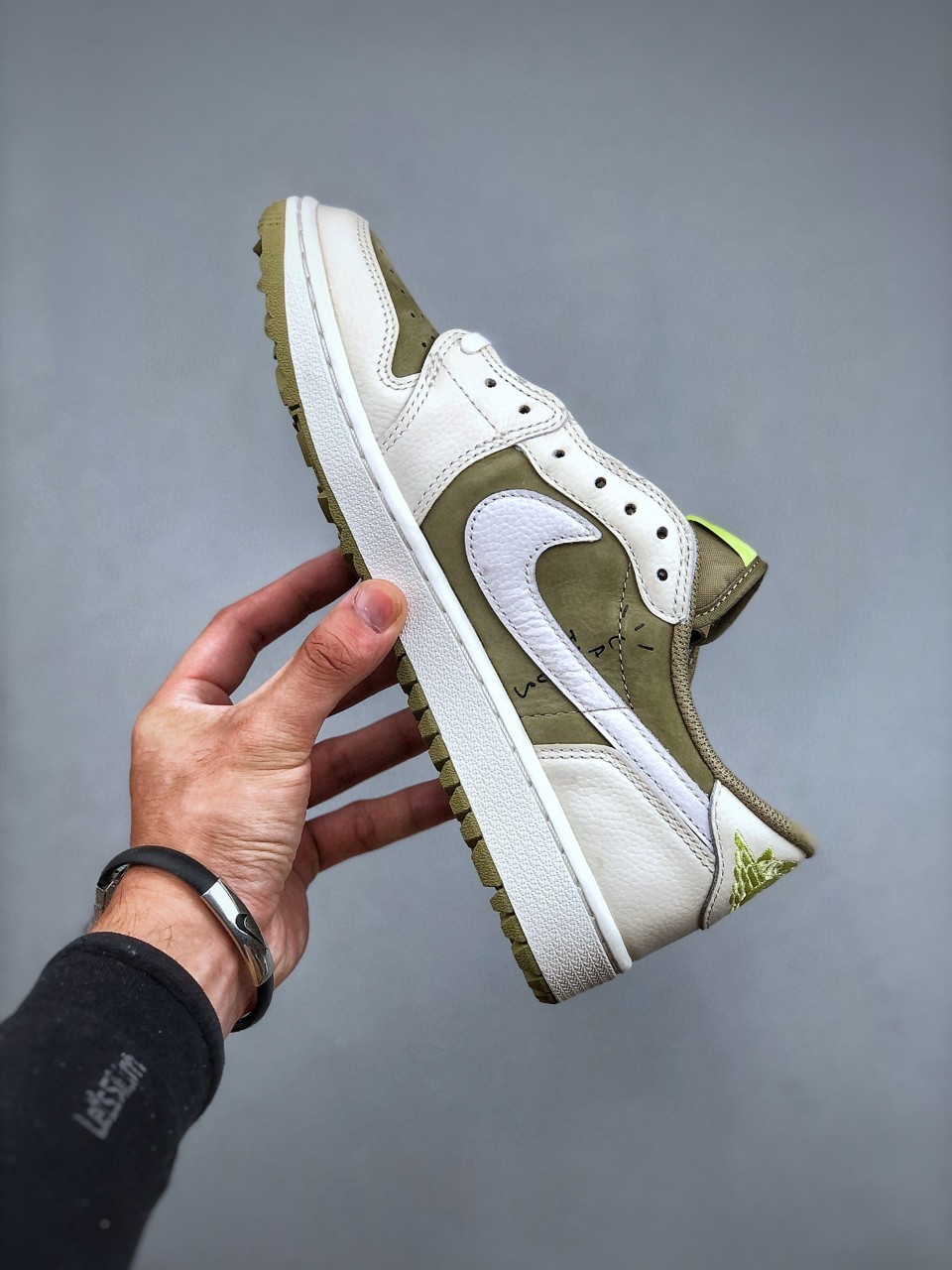 나이키 Travis Scott x Nike Air Jordan 1 Low OG SP (해외배송)