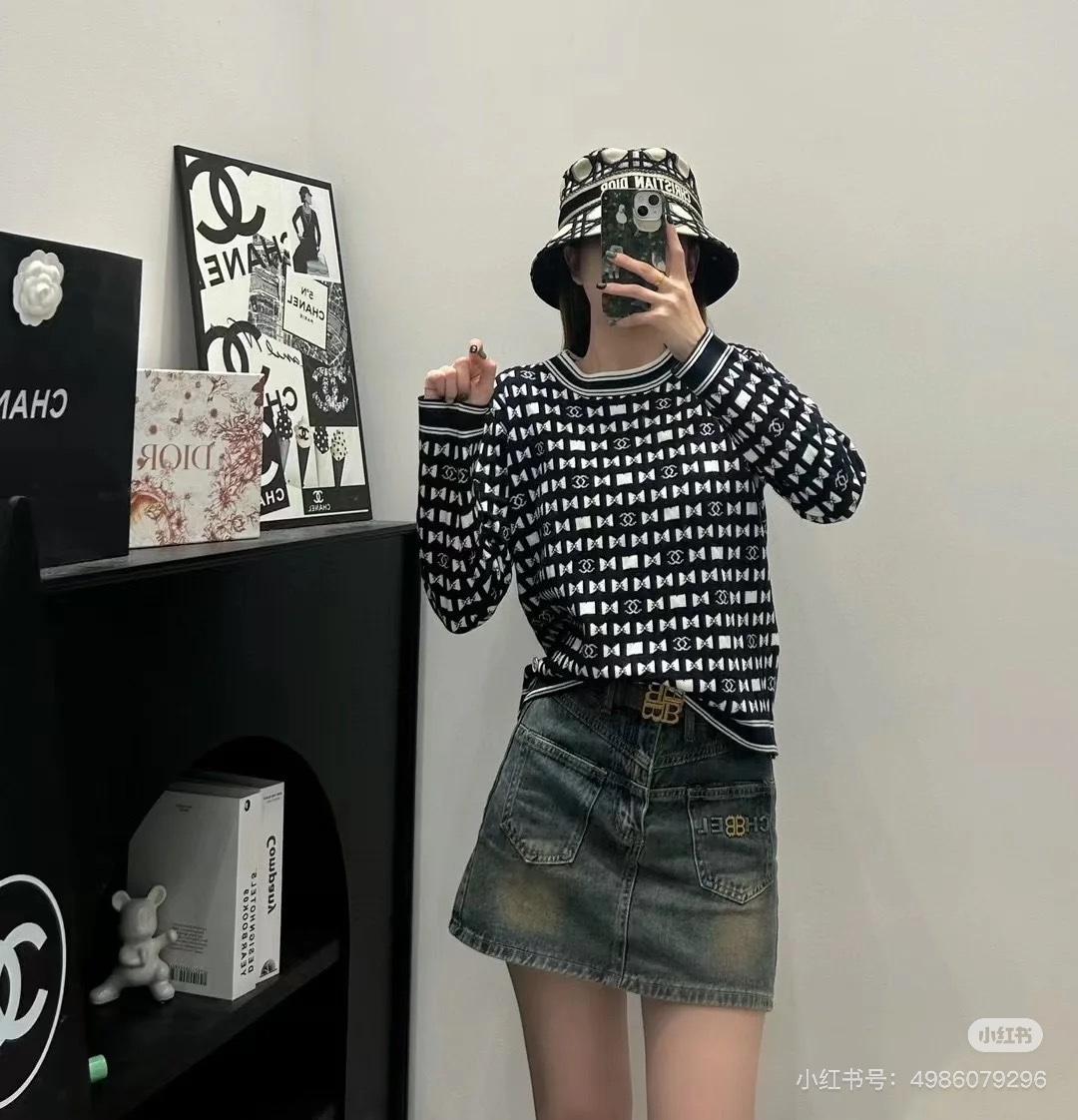 샤넬 라운드 넥 스웨터 (해외배송)