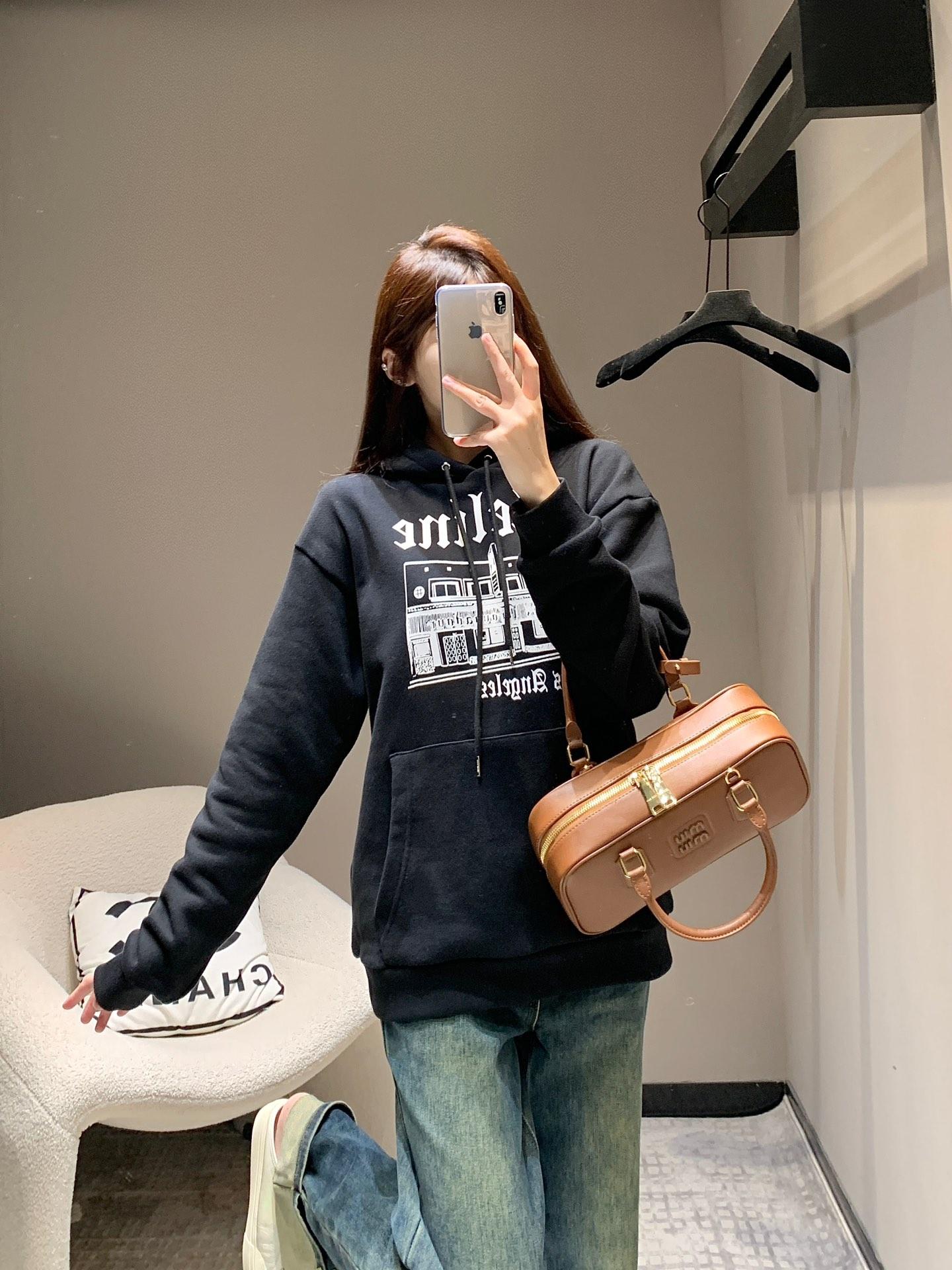 셀린느 후드 스웨트셔츠 (해외배송)