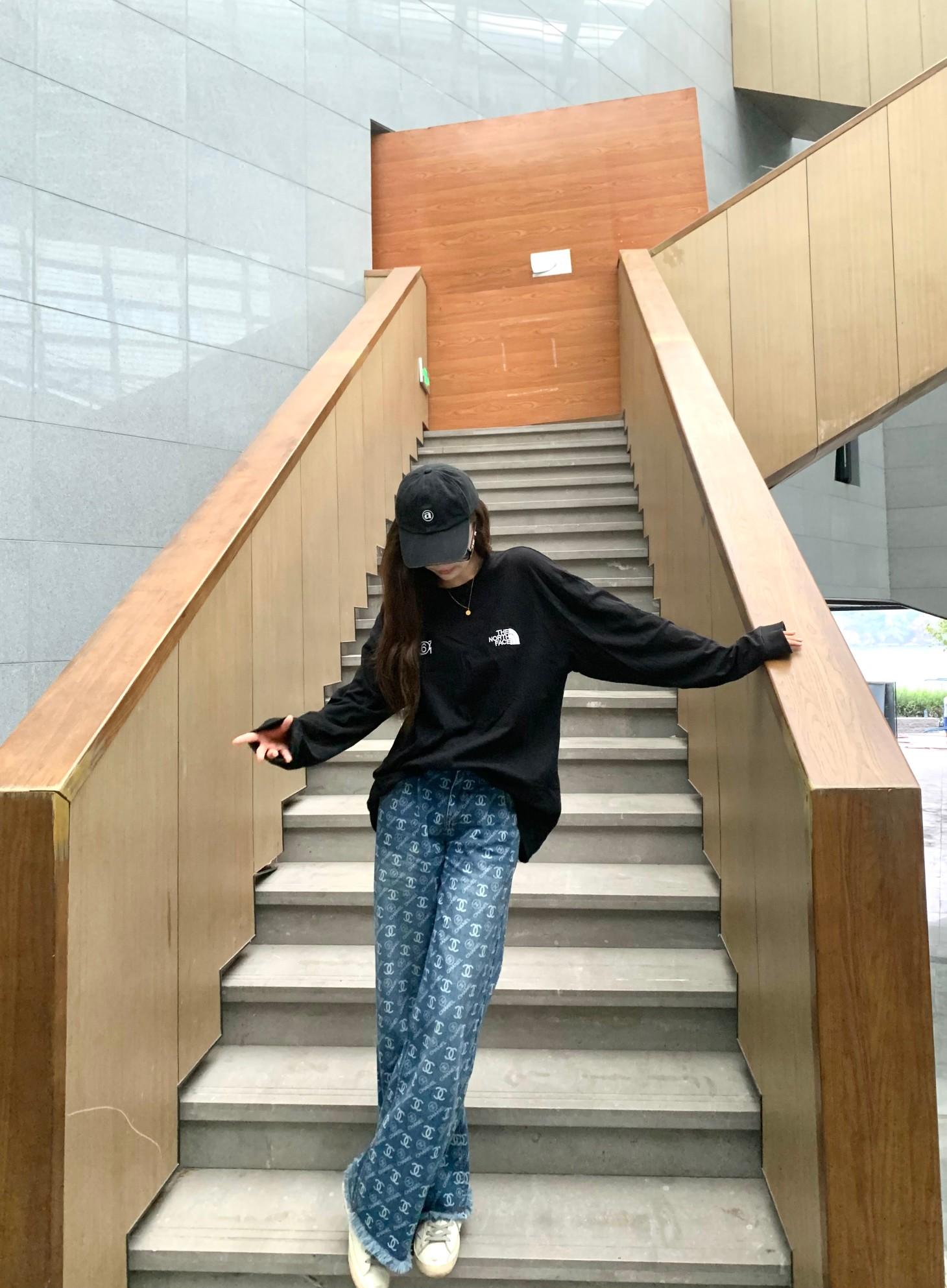 샤넬 데님 팬츠 2컬러 (해외배송)