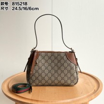 구찌 GG 엠블럼 스몰 숄더백 (해외배송)