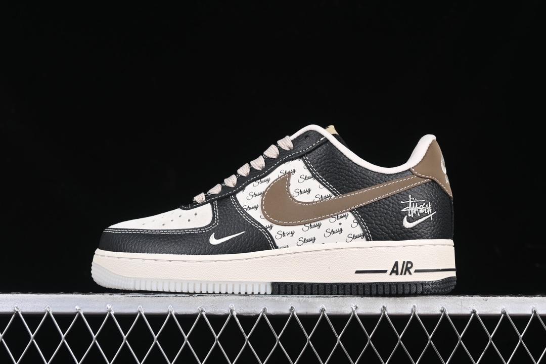 나이키 x 스투시 콜라보  Air Force 1'07 스니커즈  (해외배송)