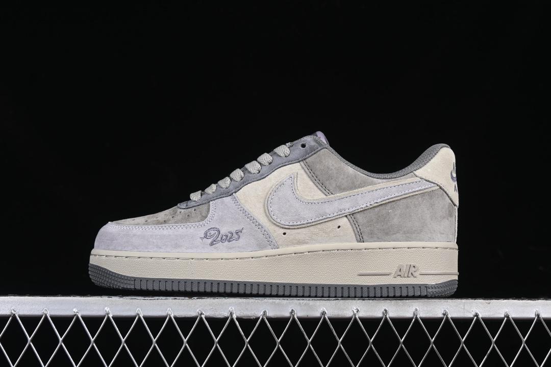 나이키 Air Force 1'07 스니커즈  (해외배송)