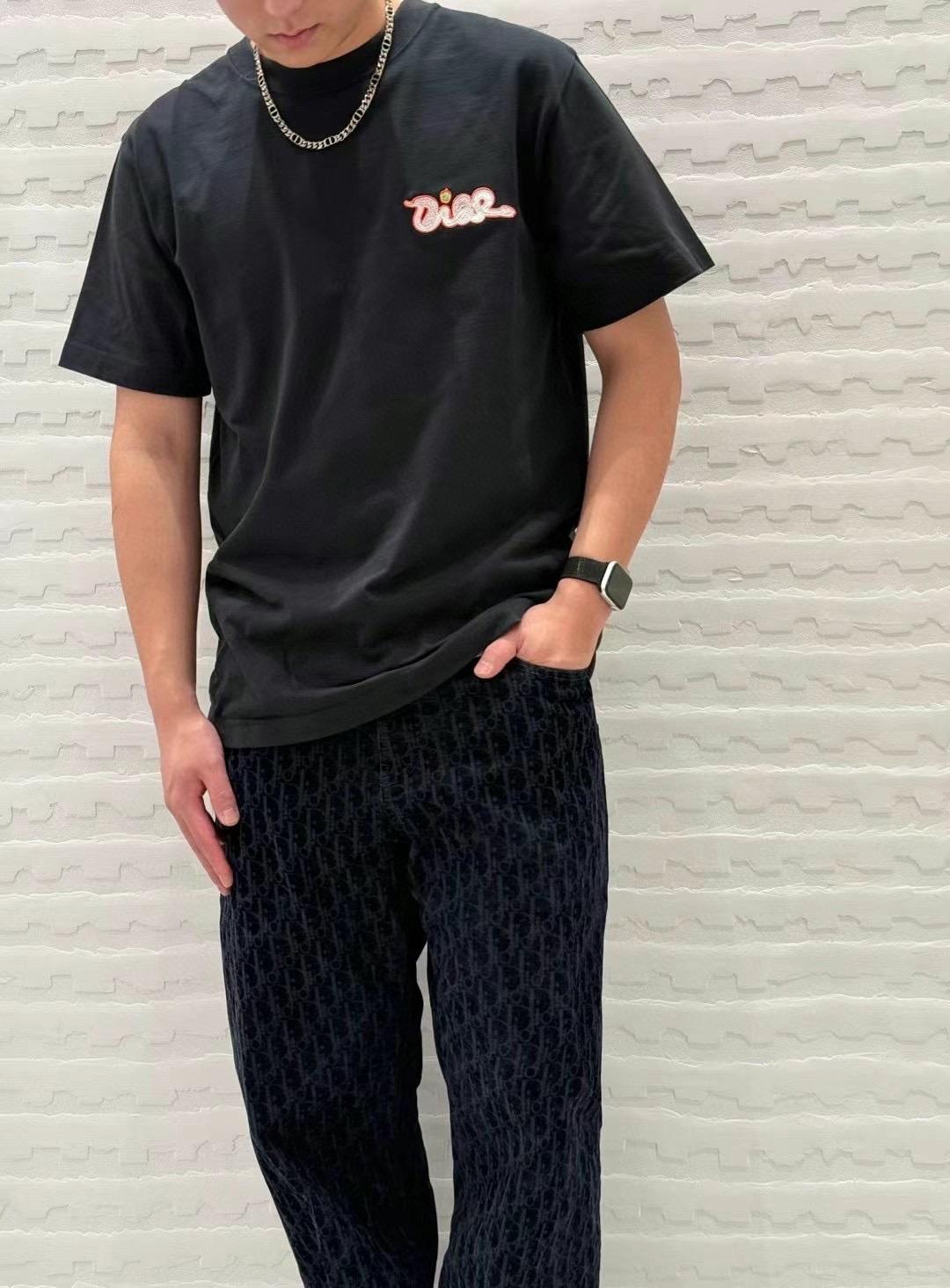 디올 반팔 티셔츠 2컬러 (해외배송)