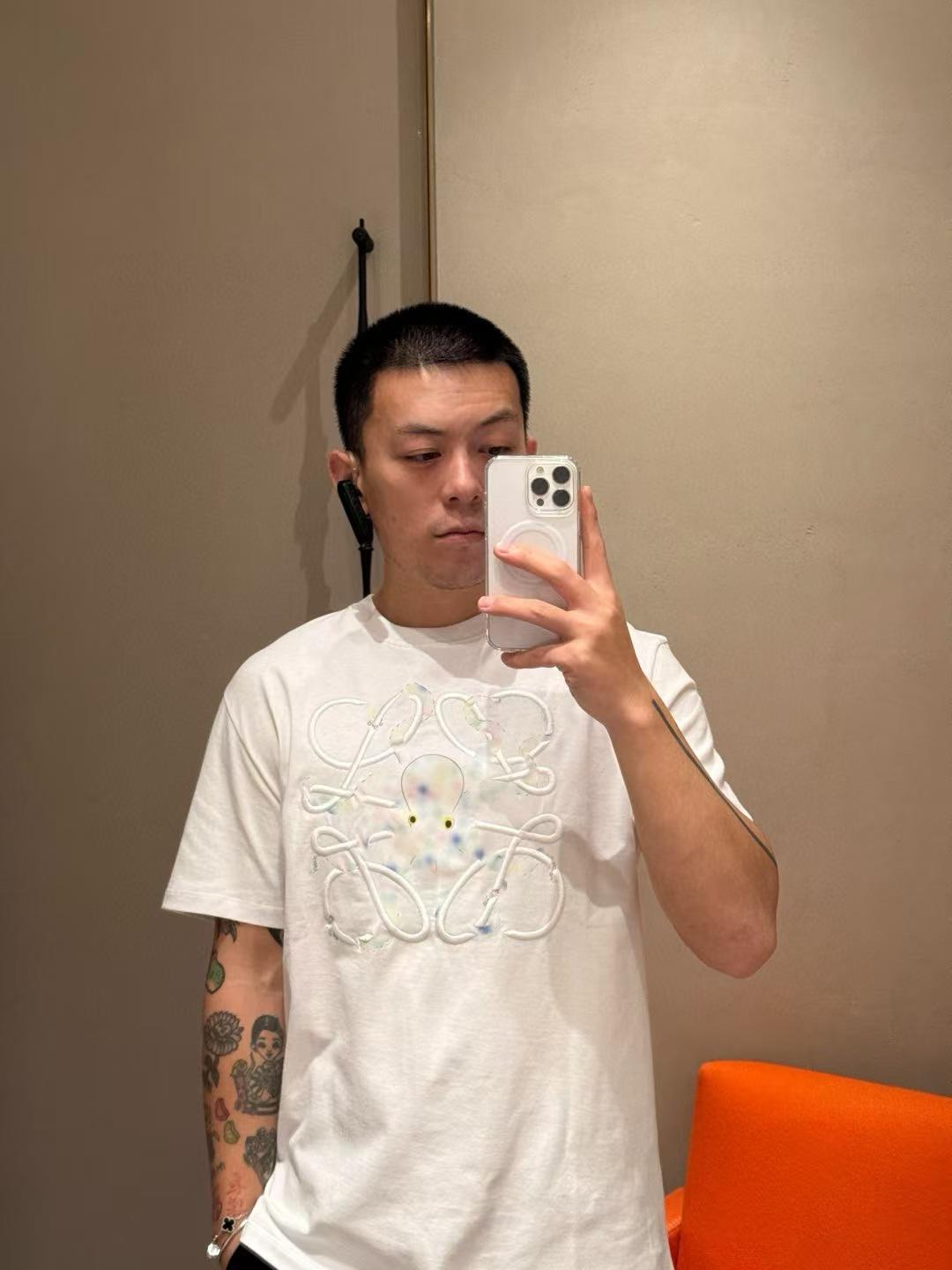 로에베 라운드넥 반팔 티셔츠 (해외배송)