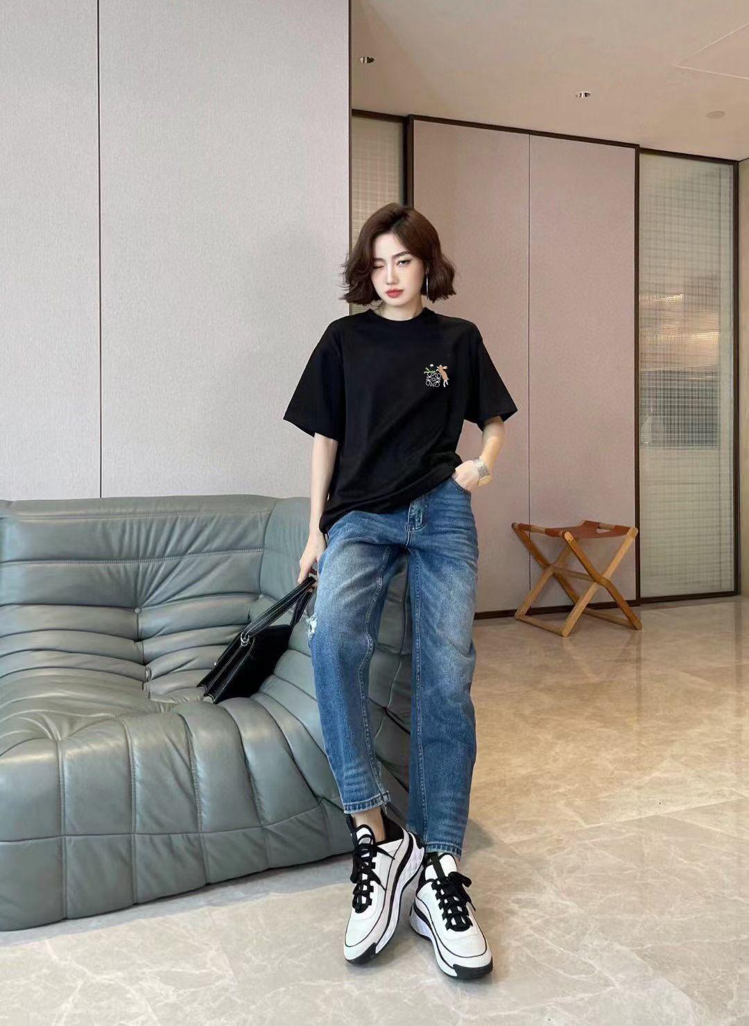 로에베 라운드넥 반팔 티셔츠 (해외배송)