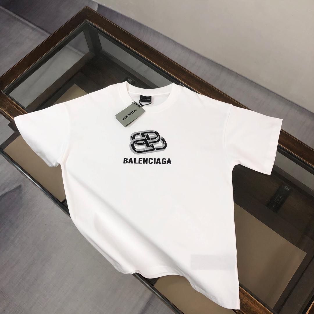발렌시아가 라운드넥 반팔 티셔츠 (해외배송)