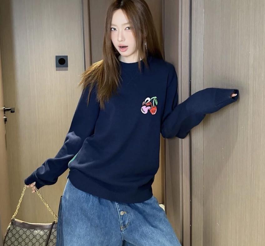 구찌 24FW 체리 자수 크루넥 스웨터 긴팔 (해외배송)