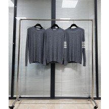 톰브라운 클래식 파인울 크루넥 스웨터 (해외배송)