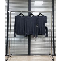 톰브라운 클래식 파인울 크루넥 스웨터 (해외배송)