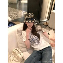 디올 CD 2025SS 5개별 별 자수 꽃무늬 반팔 2컬러 (정품급 해외배송)