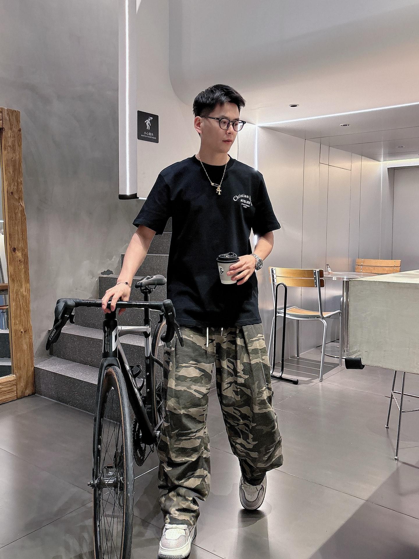 디올 라운드넥 반팔 (해외배송)
