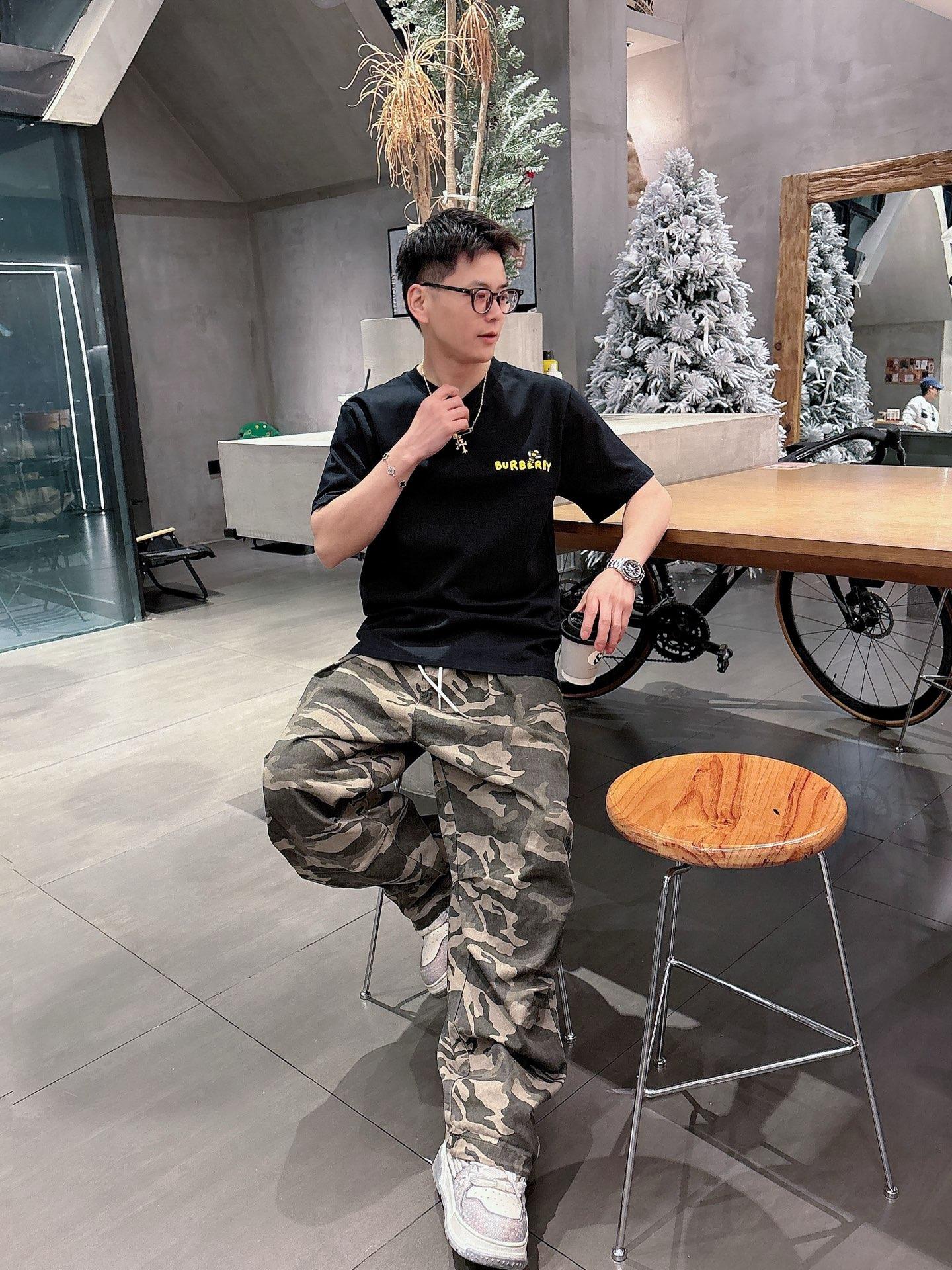 버버리 라운드넥 반팔 (해외배송)