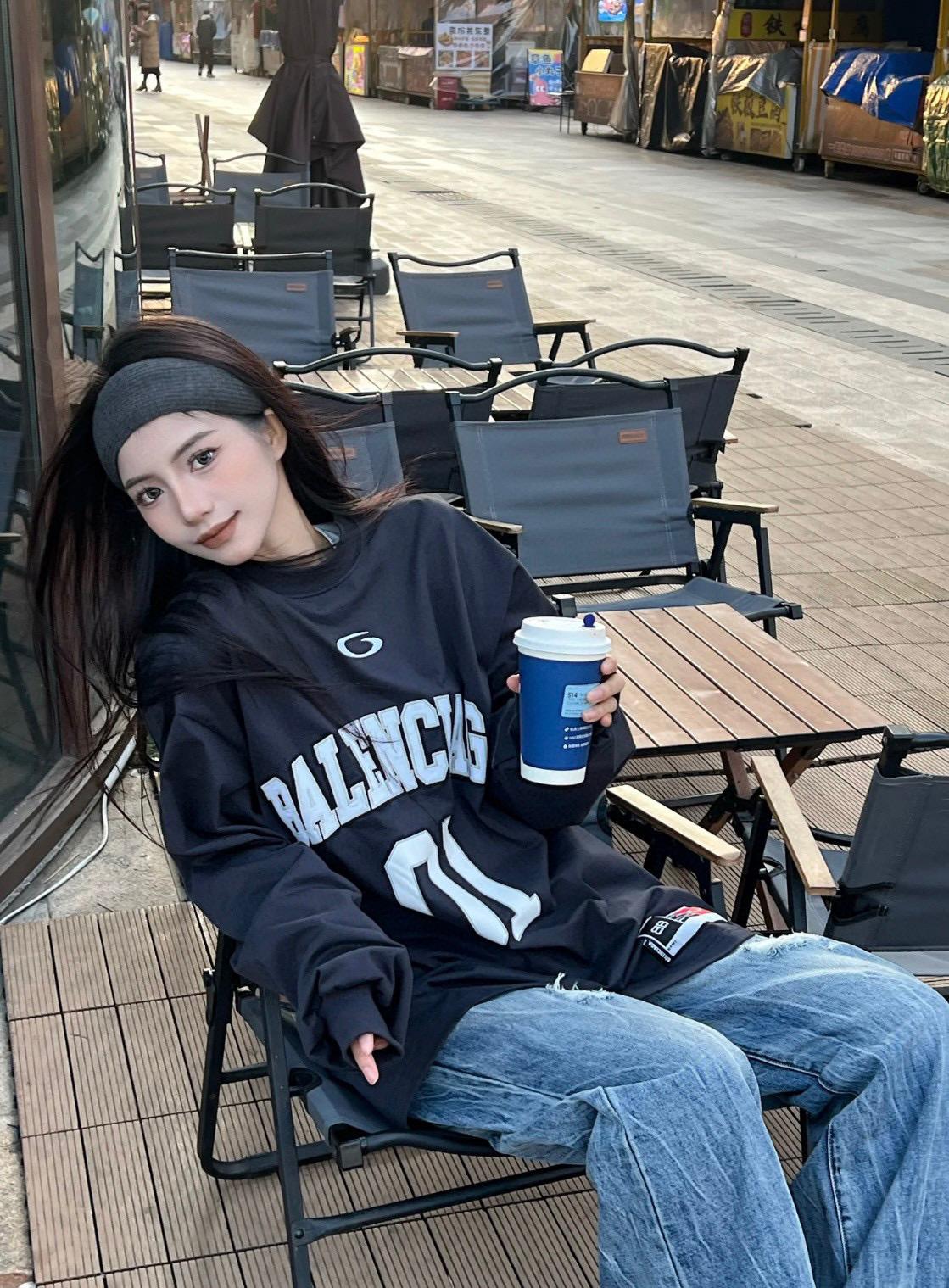 발렌시아가 긴팔 티셔츠 (해외배송)