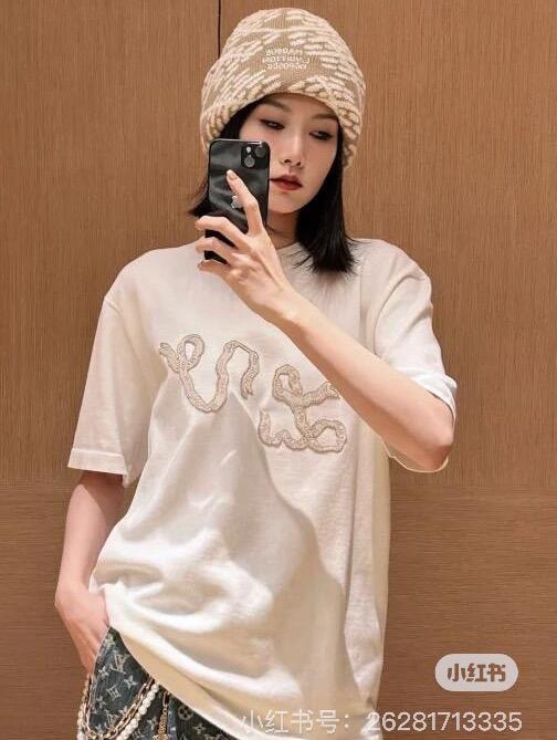 루이비통 리본 자수 울 반팔 티셔츠 티 (해외배송)