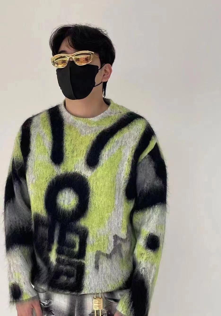지방시 모헤어 스웨터 (해외배송)