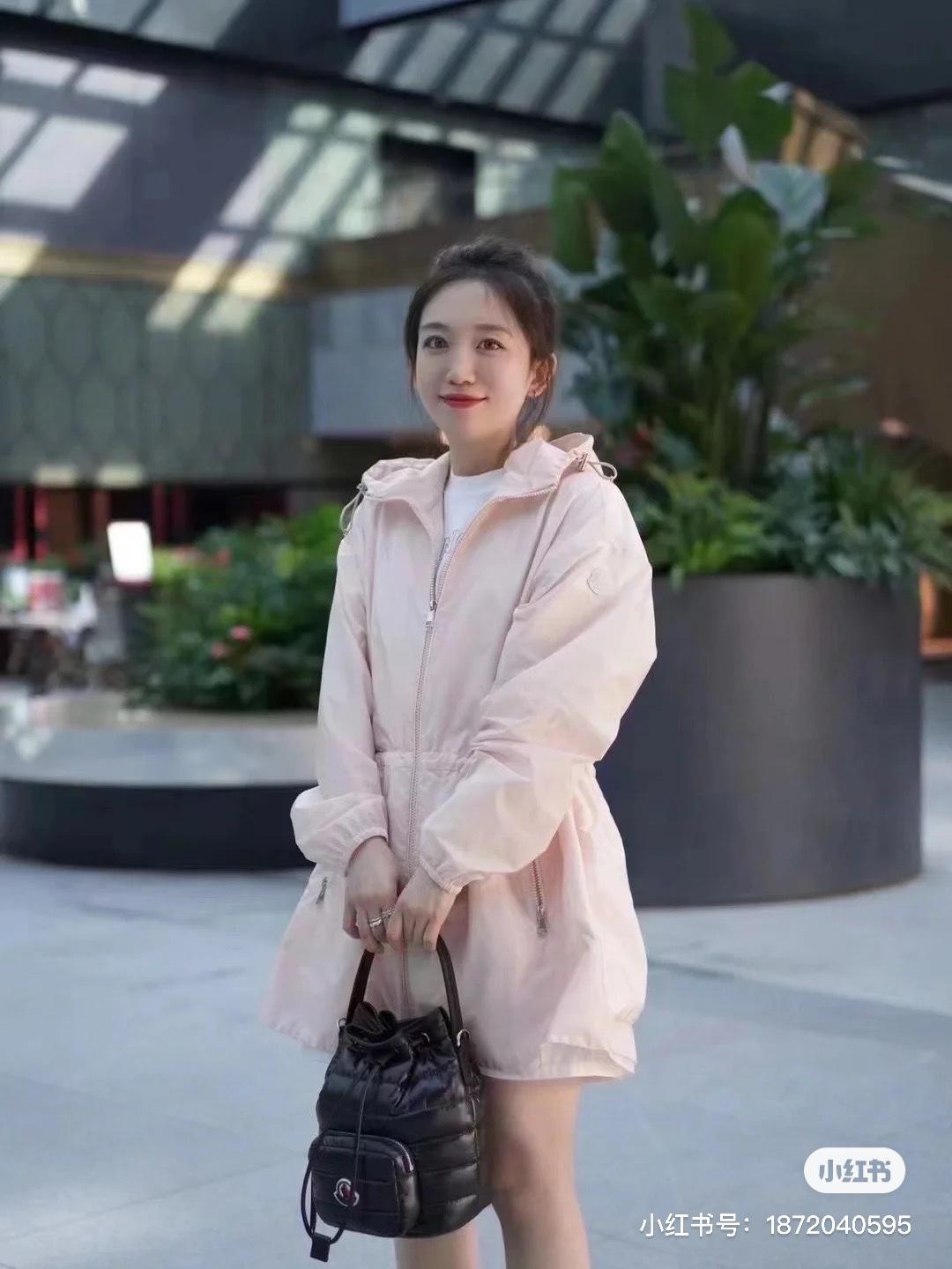 몽클레어 윈드브레이커 재킷 (해외배송)