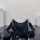 프라다 나일론 호보 핸드백 (해외배송)