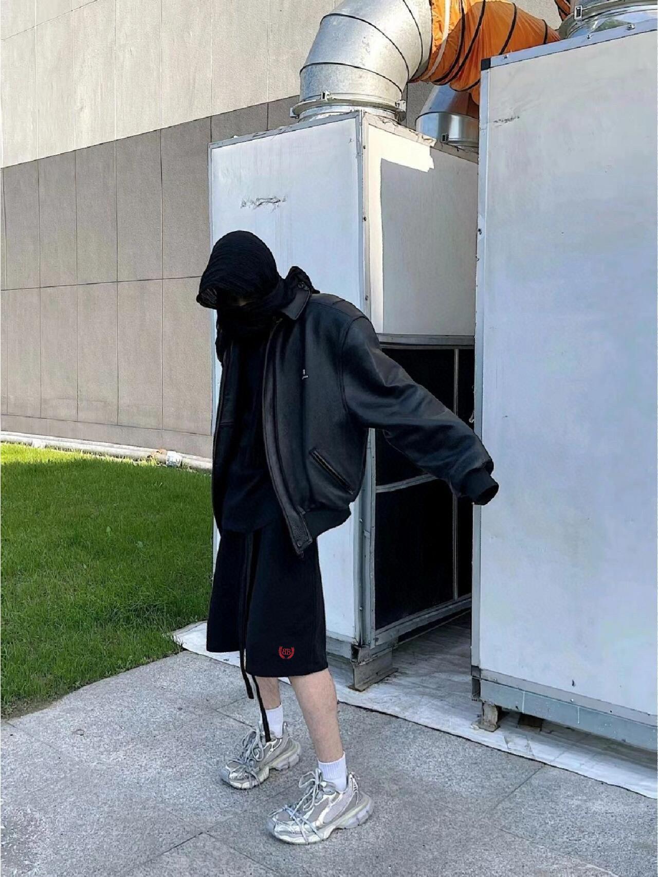 발렌시아가 밀 자수 스포츠 반바지 (해외배송)