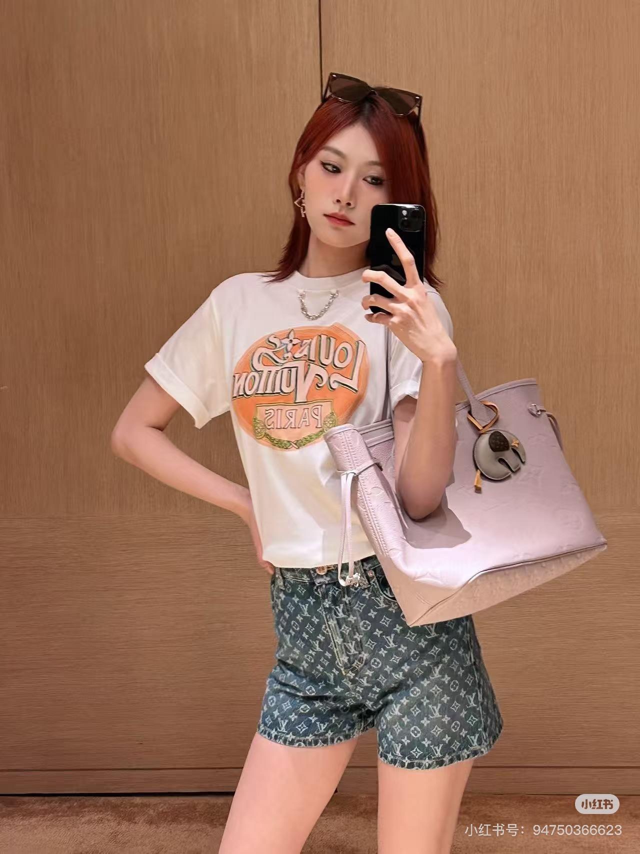 루이비통 반팔 티셔츠 (해외배송)