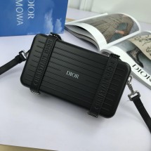 디올 x RIMOWA 콜라보 트렁크 파우치 크로스백 (해외배송)