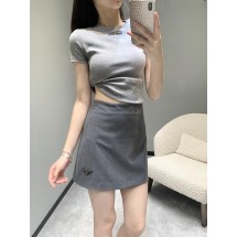 프라다 A라인 숏스커트 2컬러 (해외배송)