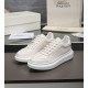 알렉산더맥퀸 화이트 슈즈 (해외배송)