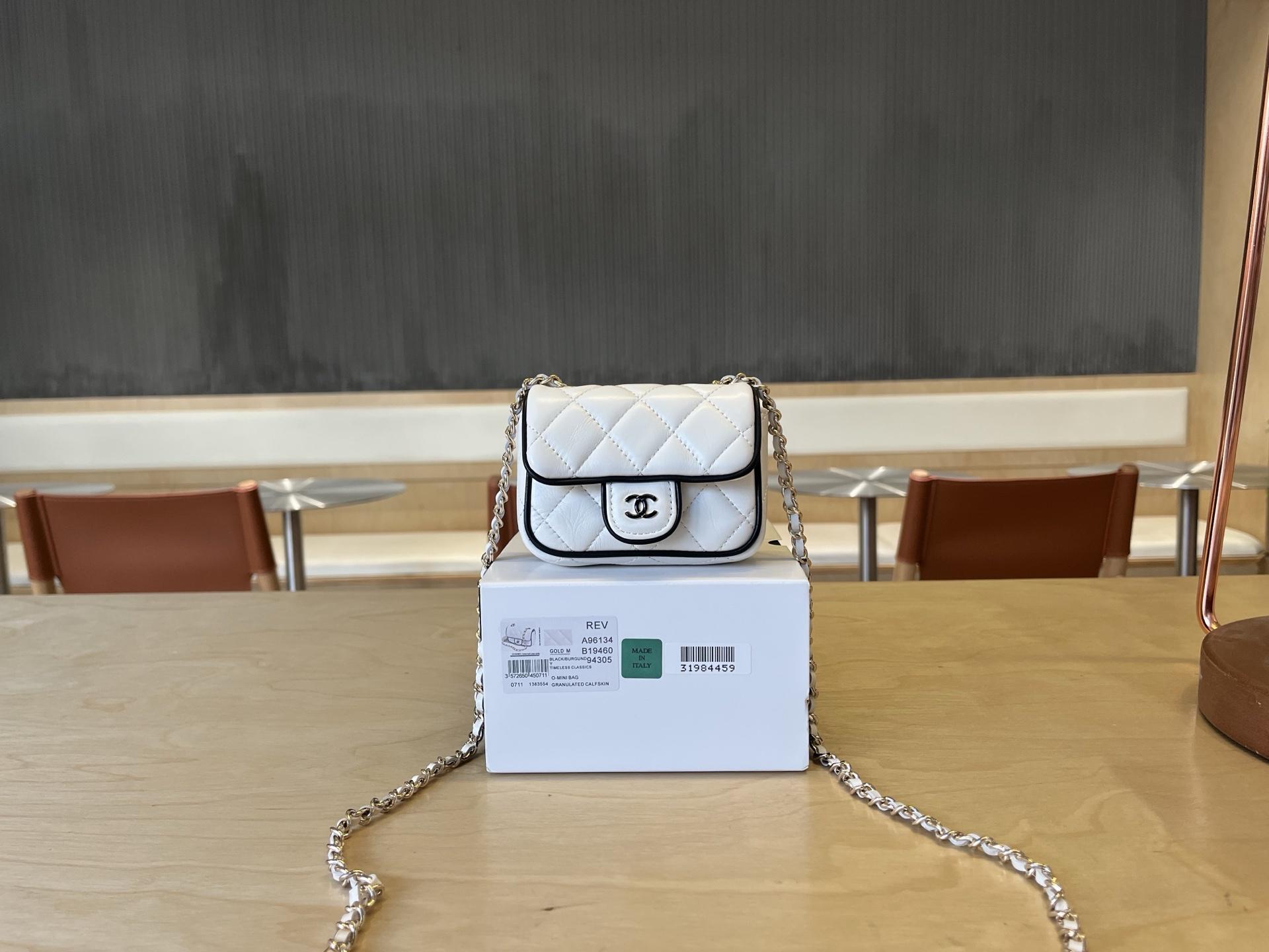 샤넬 슈퍼Q미니백 (해외배송)