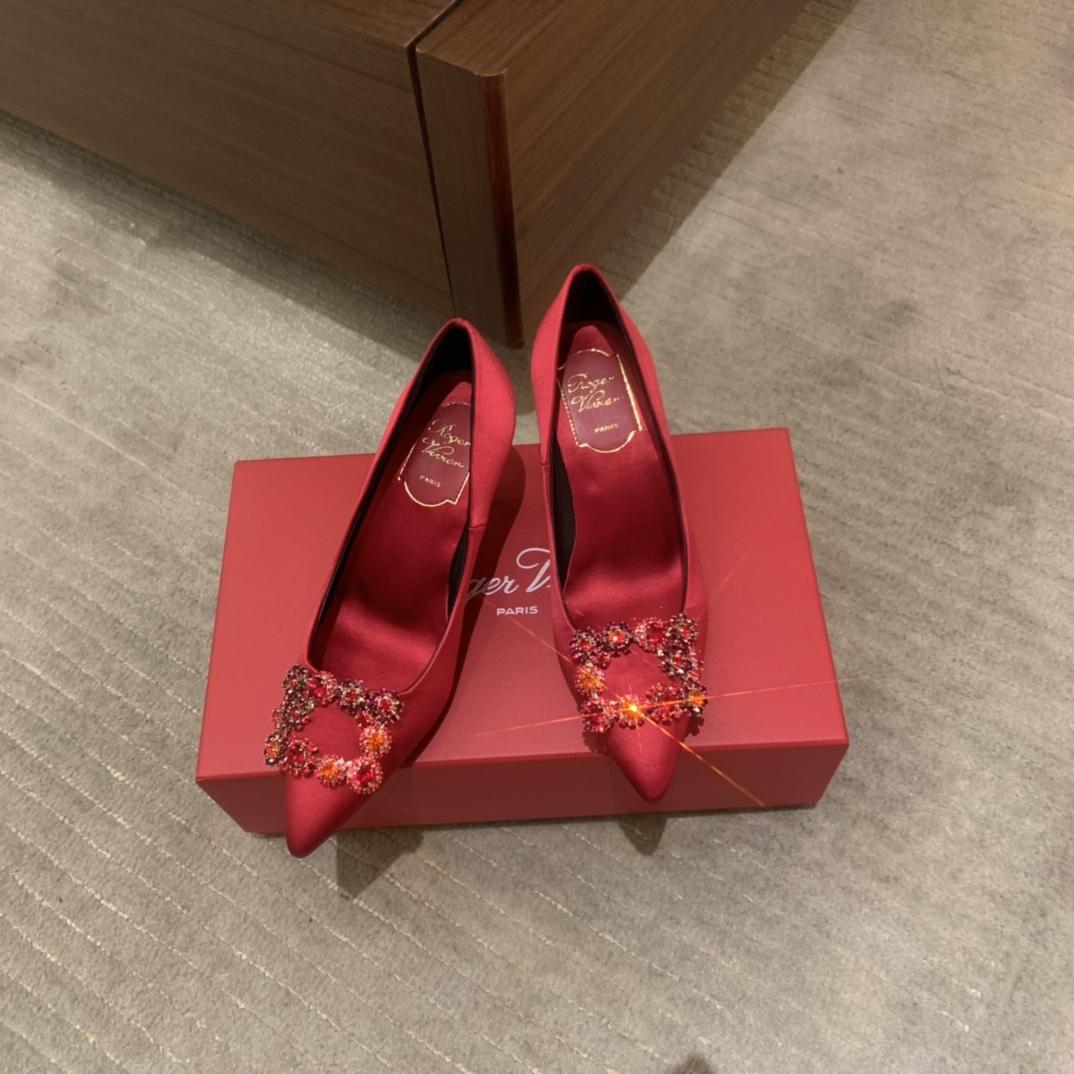 로저비비에 다이아몬드 버클 실크 하이힐 (해외배송)