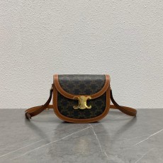 셀린느 TEEN BESACE TRIOMPHE 핸드백 (해외배송)