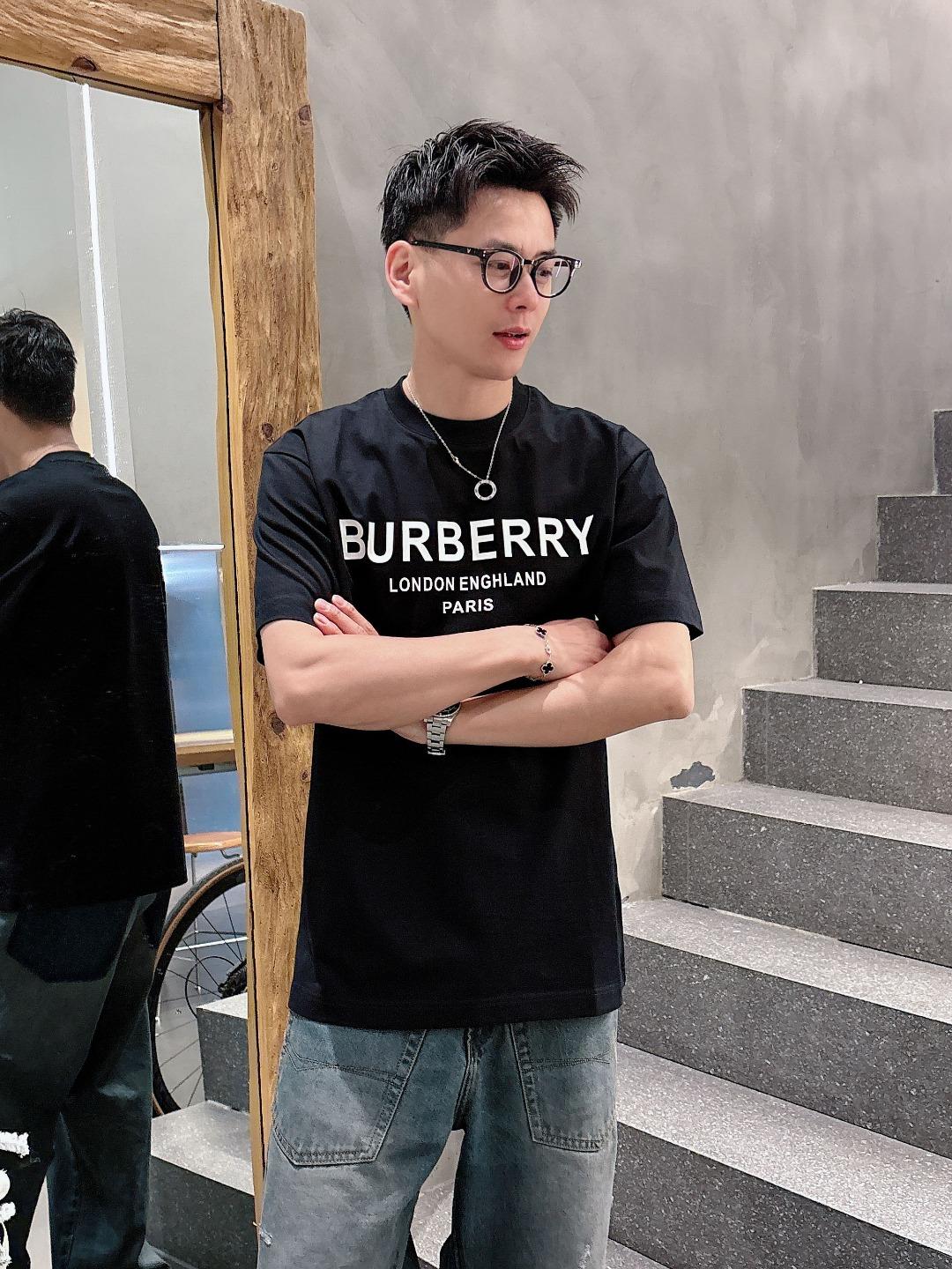 버버리 반팔 티셔츠 (해외배송)