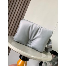 로에베 나일론 퍼퍼 고야 메신저 백 (해외배송)