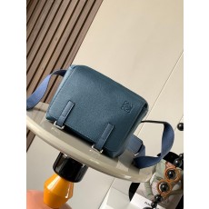 로에베 XS 밀리터리 메신저 백 (해외배송)
