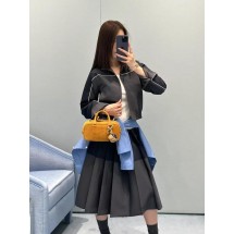 미우미우 MIU 25NEW 헤비 워스티드 울 플리츠 스커트 (해외배송)