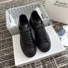 알렉산더맥퀸 화이트 슈즈 (정품급 해외배송)