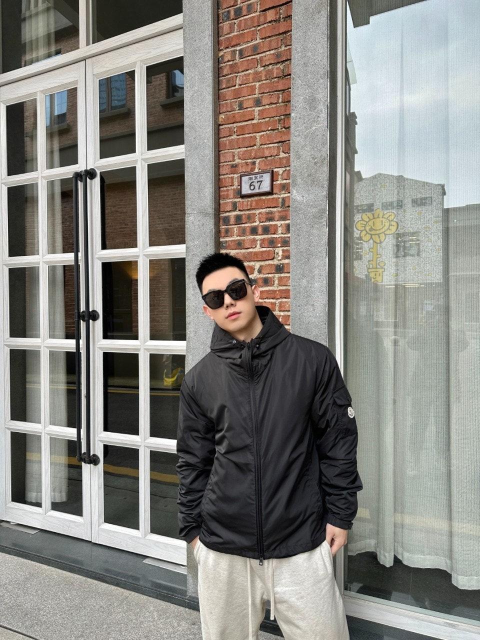 몽클레어 자수 슬리브 포켓 지퍼 후드 재킷 (해외배송)