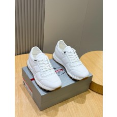프라다 스니커즈 (해외배송)