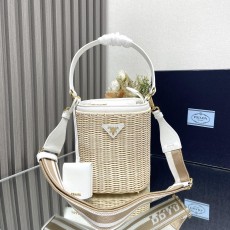 프라다 버킷백 (해외배송)