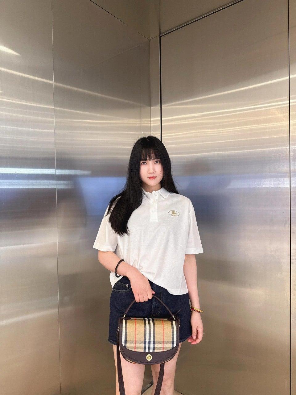 버버리 25Ss 신상품 봄 여름 자수 라펠 폴로 반팔 (해외배송)