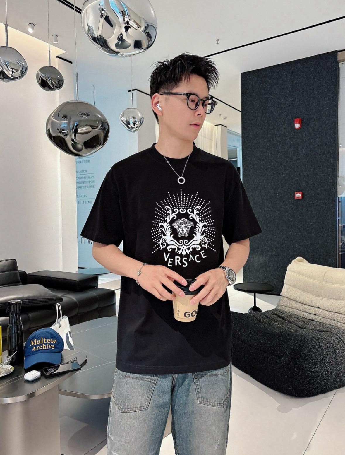 베르사체 반팔 티셔츠 (해외배송)