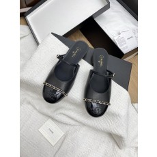 샤넬 더블 C 체인 장식 클로즈드 토 슬리퍼 (해외배송)