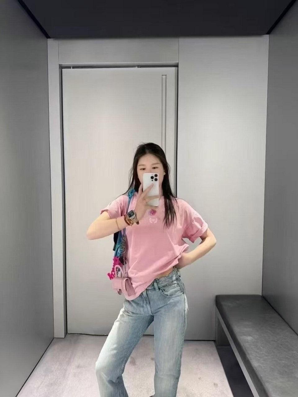 발렌시아가 레터 자수 핑크 라운드넥 반팔 티셔츠 (해외배송)
