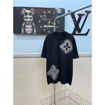 루이비통 로고 라운드 넥 반팔 2컬러 (해외배송)