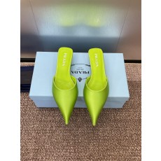 프라다 로우힐 포인티드 토 여성화 (해외배송)