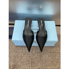 프라다 로우힐 포인티드 토 여성화 (해외배송)