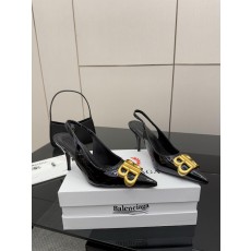 발렌시아가 메탈 버클 샌들 (해외배송)