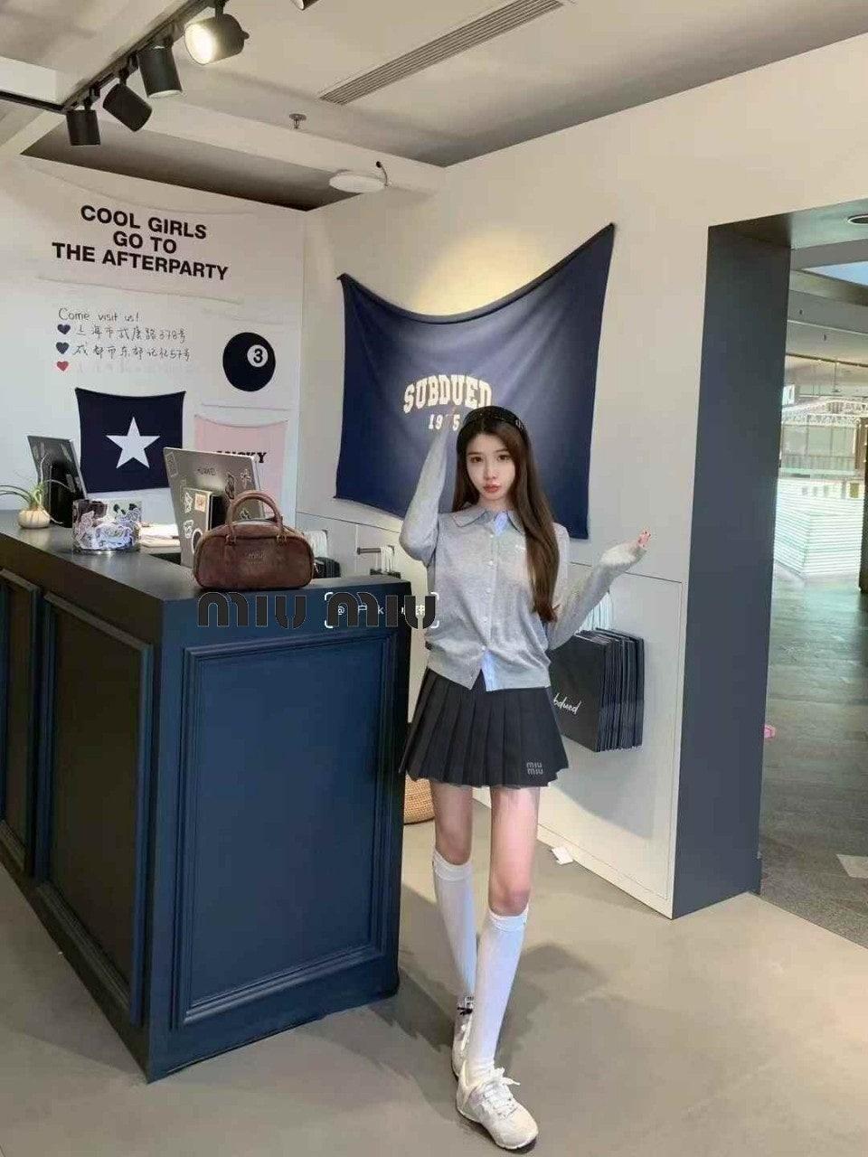 미우미우 카라 가디건 2종세트 (국내배송)