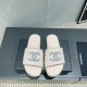 샤넬 라운드 토 가죽 라벨 슬리퍼 (해외배송)