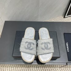 샤넬 라운드 토 가죽 라벨 슬리퍼 (해외배송)