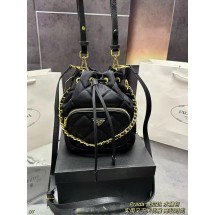 프라다 버킷백 (해외배송)